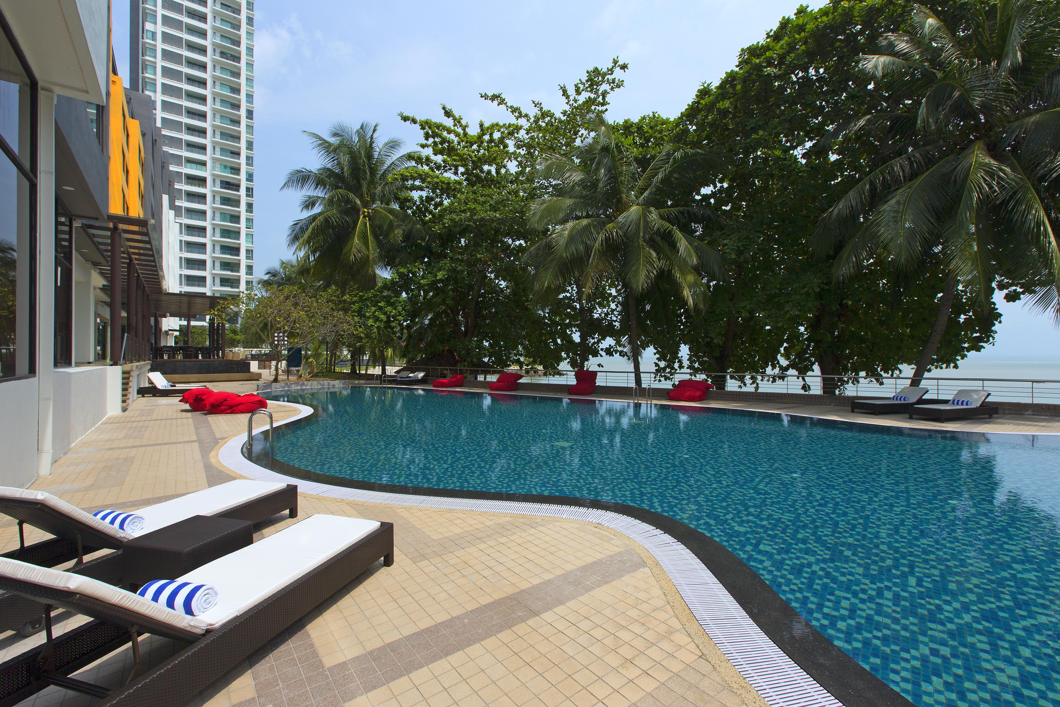 Mercure Penang Beach Tanjung Bungah  Zewnętrze zdjęcie