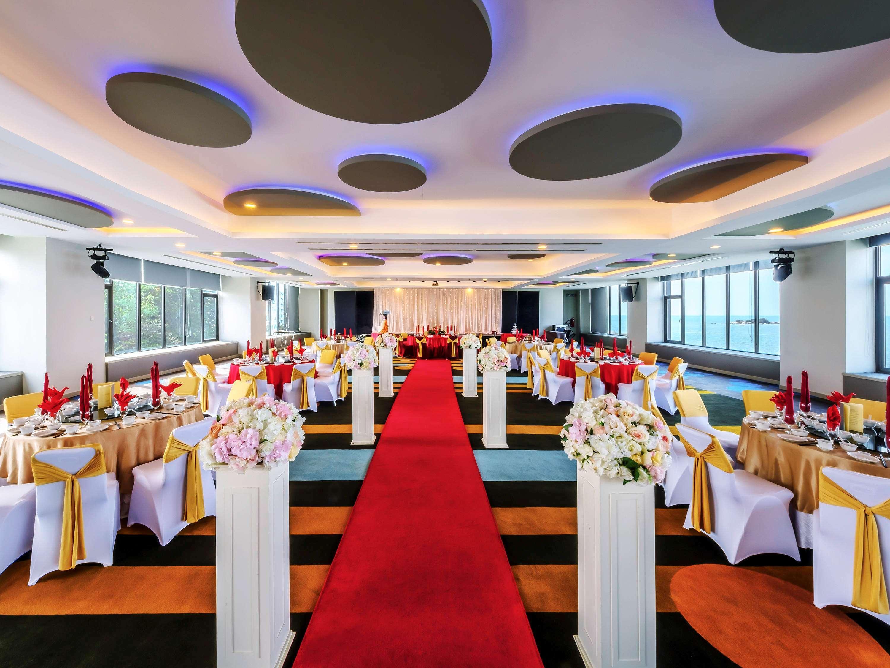 Mercure Penang Beach Tanjung Bungah  Zewnętrze zdjęcie
