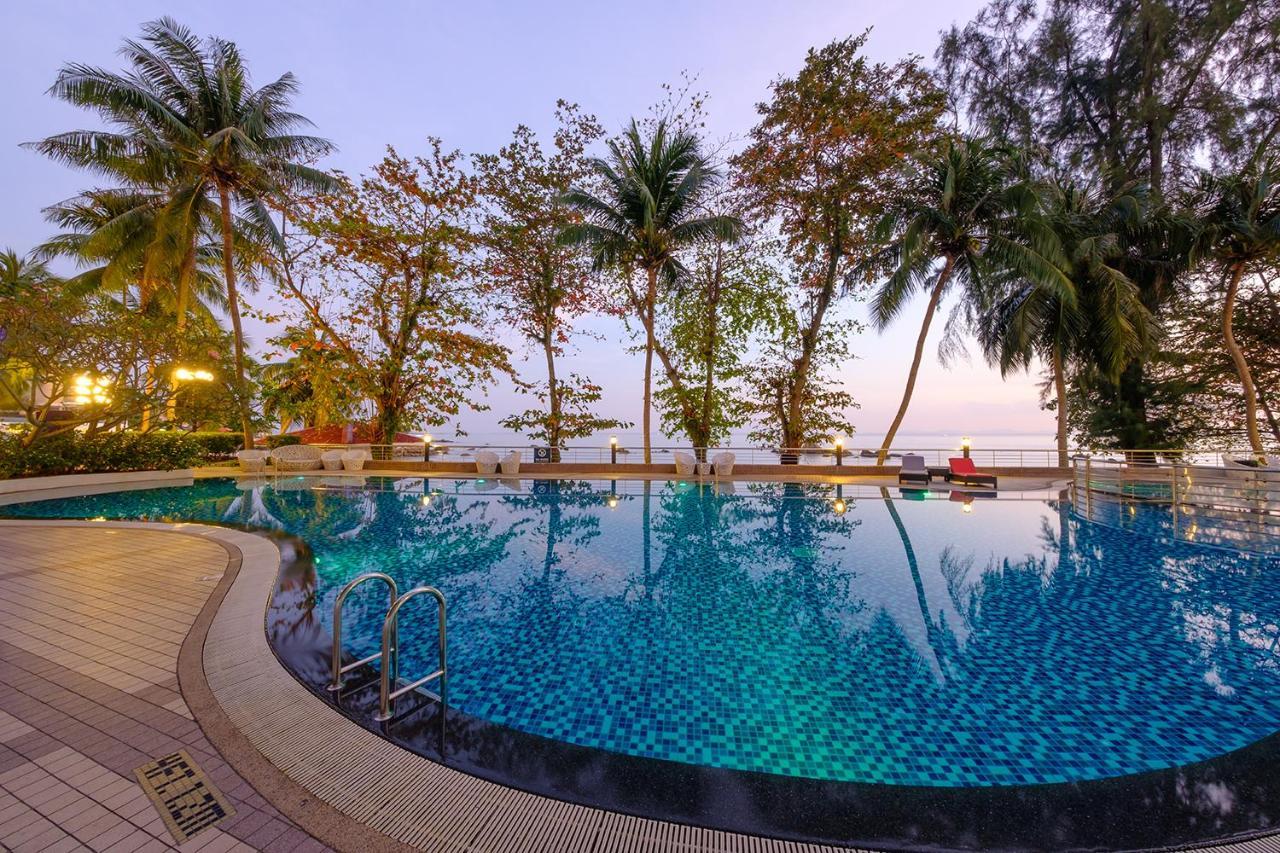 Mercure Penang Beach Tanjung Bungah  Zewnętrze zdjęcie